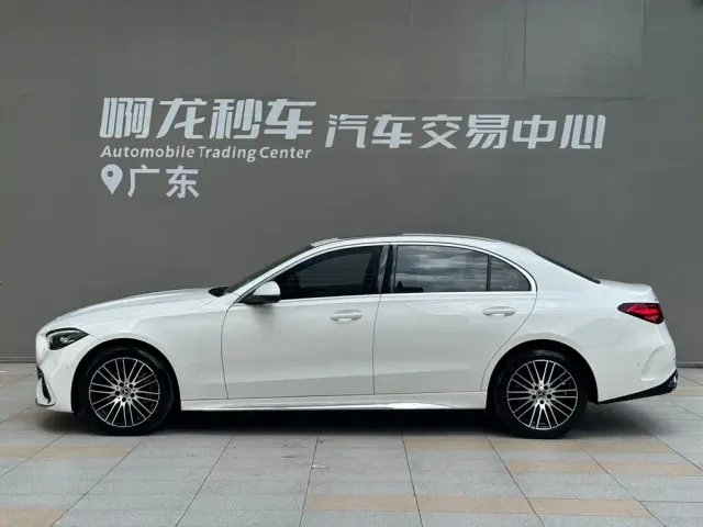Mercedes-Benz C-Class — Фото автомобиля 3