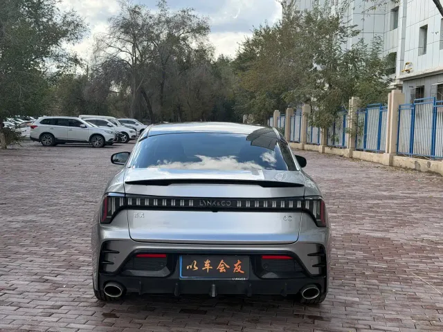 Lynk & Co 03 — Фото автомобиля 7