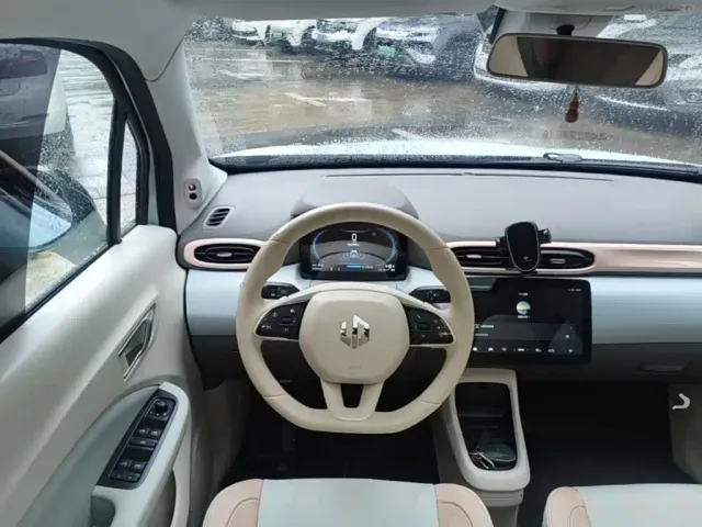 Leapmotor Leapmotor T03 2023 403 Smart Edition — Фото автомобиля 10