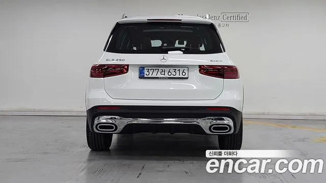 Mercedes-Benz GLB-Class — Фото автомобиля 4