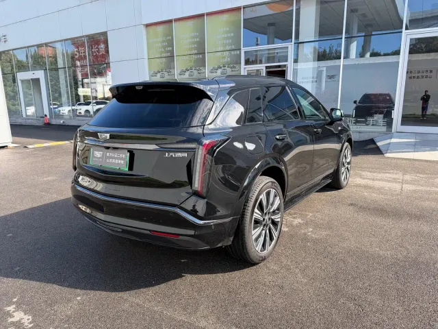 Cadillac XT5 PHEV — Фото автомобиля 17
