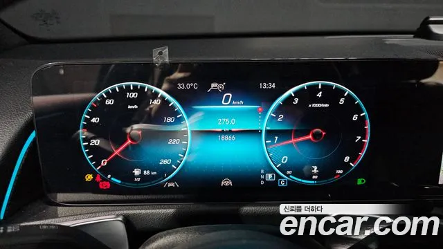 Mercedes-Benz GLB-Class — Фото автомобиля 8