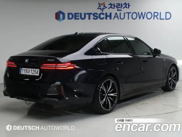 BMW 5 Series G60 — Фото автомобиля 2