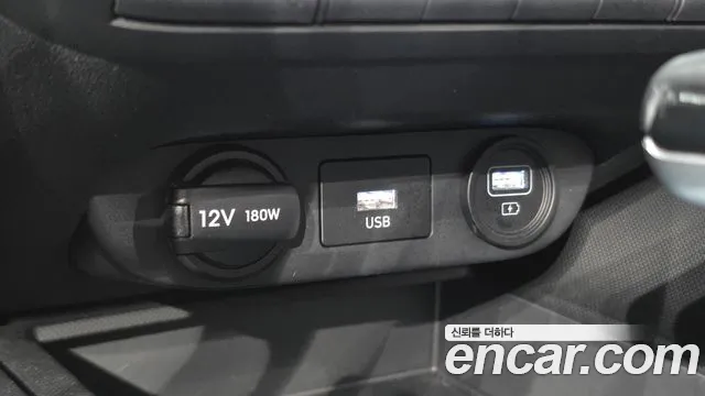 Hyundai Avante — Фото автомобиля 19