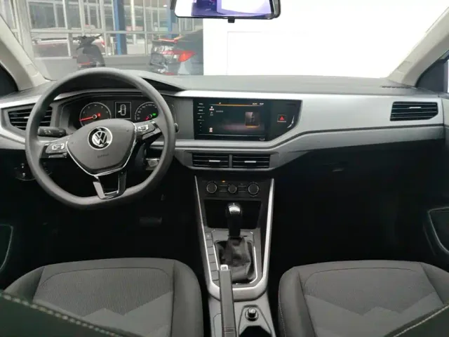 Volkswagen Polo — Фото автомобиля 12
