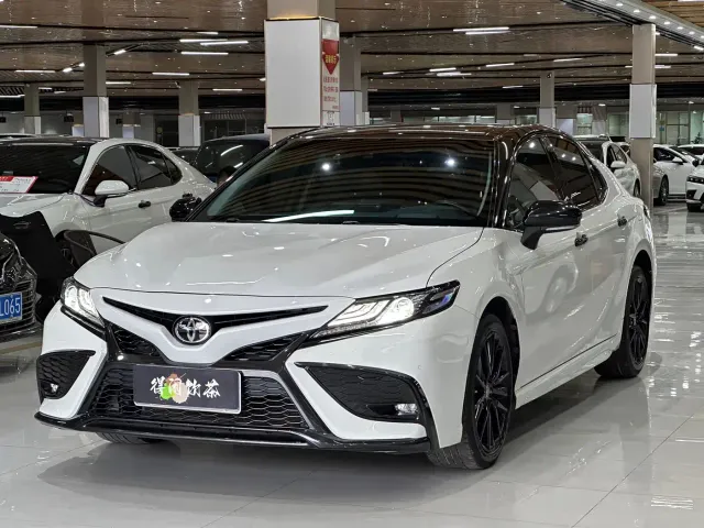 Фотография автомобиля — Toyota Camry