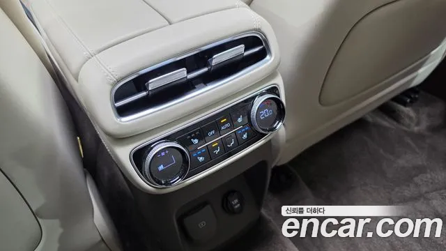 Genesis GV80 — Фото автомобиля 15