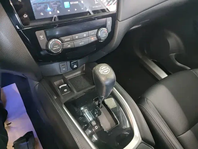 Nissan X-Trail — Фото автомобиля 13