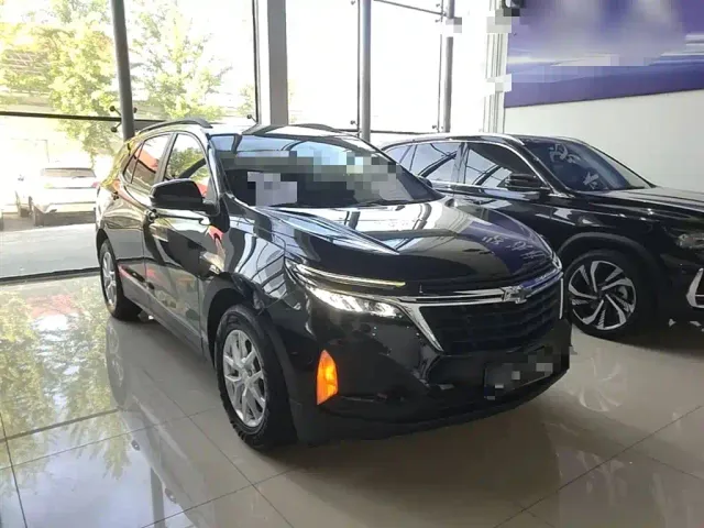 Chevrolet Equinox — Фото автомобиля 3