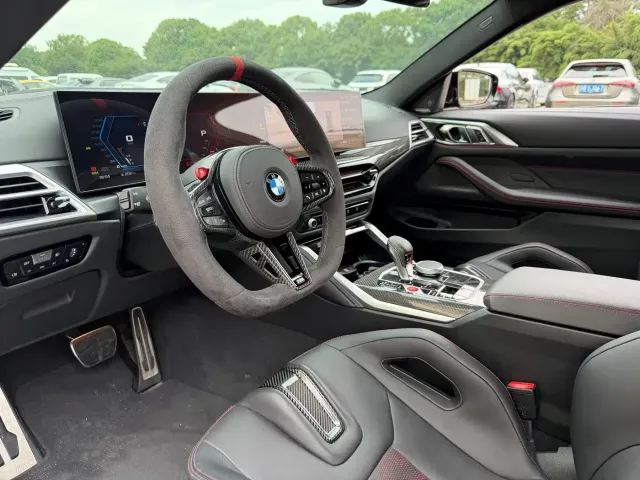 BMW M4 — Фото автомобиля 9