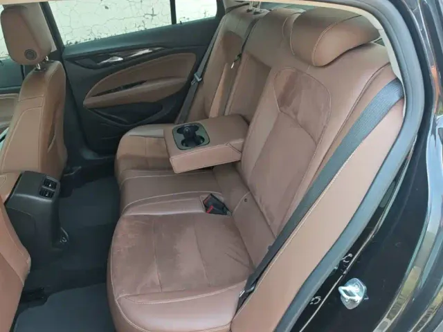 Buick Regal — Фото автомобиля 16
