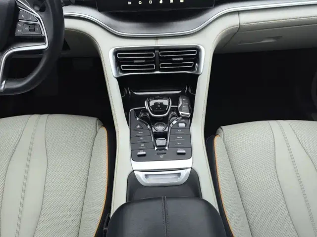 BYD Song PLUS — Фото автомобиля 16