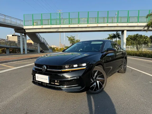 Фотография автомобиля — Volkswagen Magotan