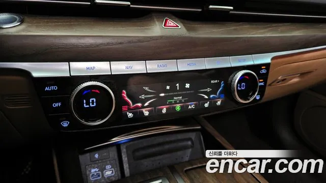 Genesis G80 Бензин 2.5 турбо AWD — Фото автомобиля 29