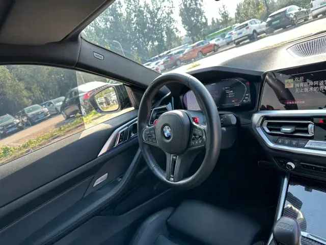 BMW M4 — Фото автомобиля 19