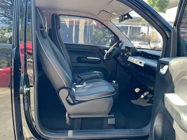 Wuling Hongguang Mini EV — Фото автомобиля 6