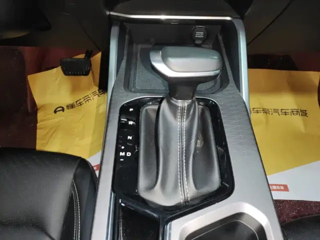 Geely Emgrand — Фото автомобиля 13