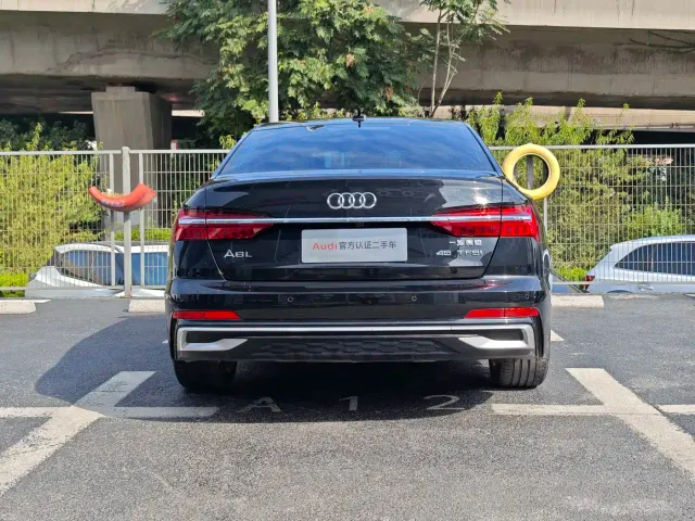 Audi A6L — Фото автомобиля 8