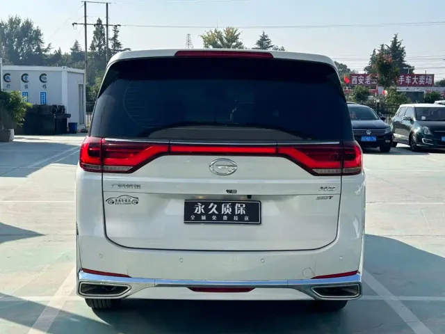 GAC Trumpchi M8 — Фото автомобиля 6