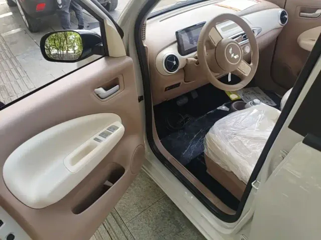 Wuling Hongguang Mini EV — Фото автомобиля 15