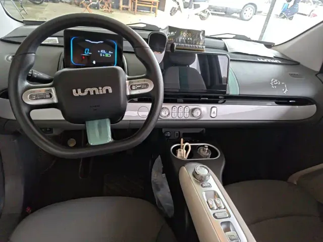 Changan Lumin — Фото автомобиля 9