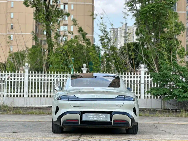 Xiaomi SU7 — Фото автомобиля 8
