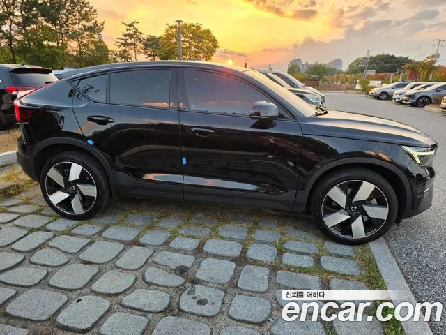 Volvo C40 Recharge — Фото автомобиля 4