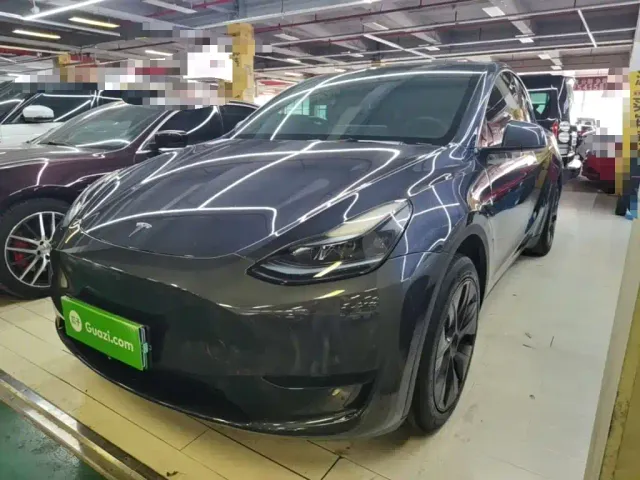 Фотография автомобиля — Tesla Model Y