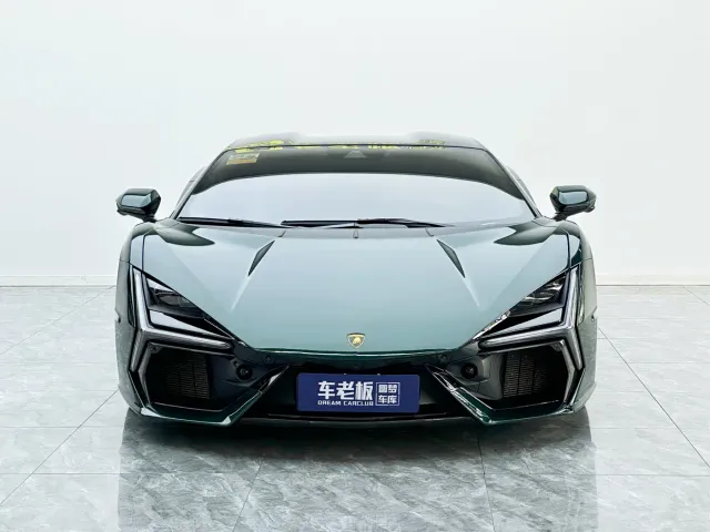 Lamborghini Revuelto — Фото автомобиля 3