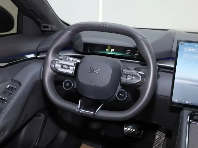 Xpeng P7 — Фото автомобиля 15