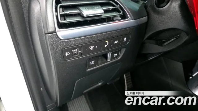 Hyundai Palisade Palisade Дизель 2.2 2WD — Фото автомобиля 16