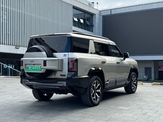 BYD FangChengBao Leopard 8 — Фото автомобиля 6