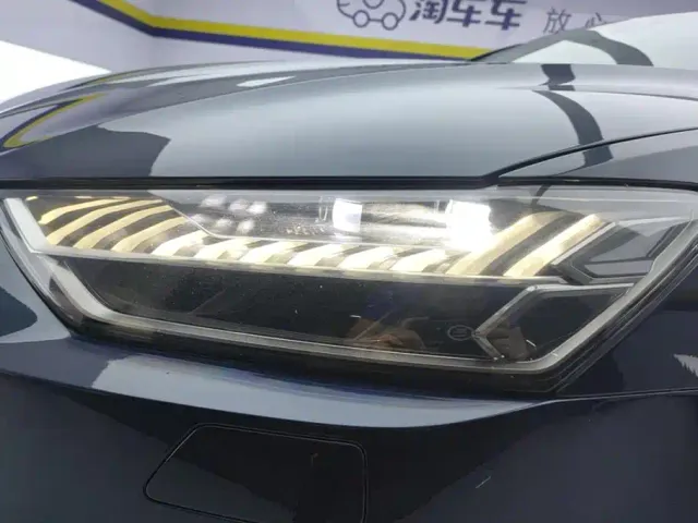 Audi A7L — Фото автомобиля 5