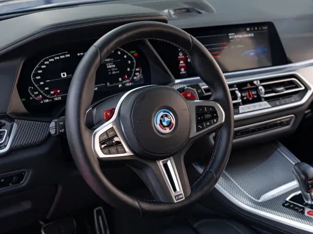 BMW X5 M — Фото автомобиля 9