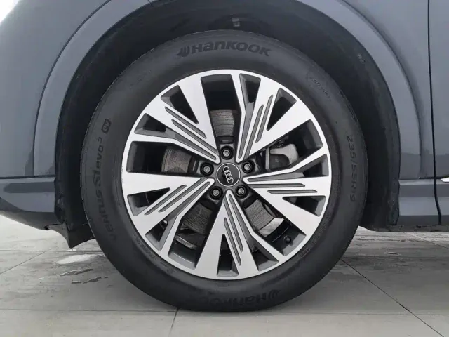 Audi Q4 e-tron — Фото автомобиля 17