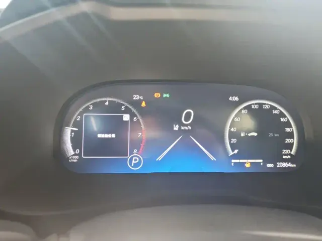 Toyota RAV4 — Фото автомобиля 11