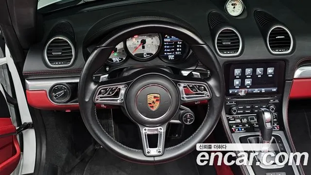 Porsche 718 — Фото автомобиля 12