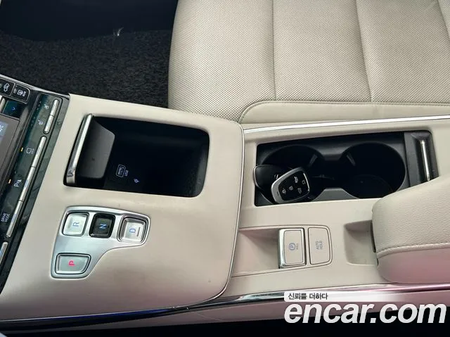 Hyundai Grandeur Grandeur (New) Hybrid — Фото автомобиля 9