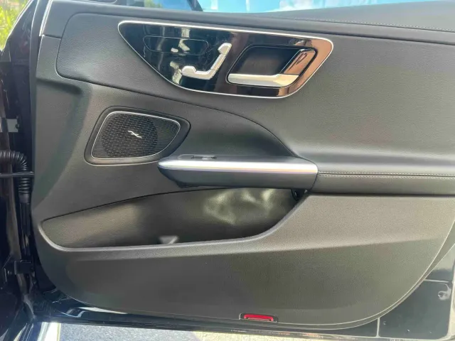 Mercedes-Benz C-Class — Фото автомобиля 4