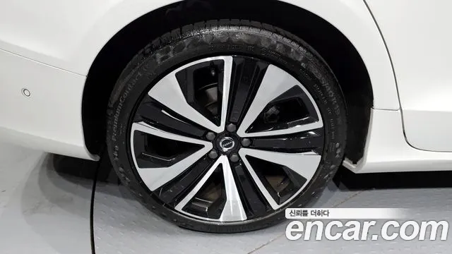 Вольво S60 S60 третьего поколения B5 Ultimate Bright — Фото автомобиля 5