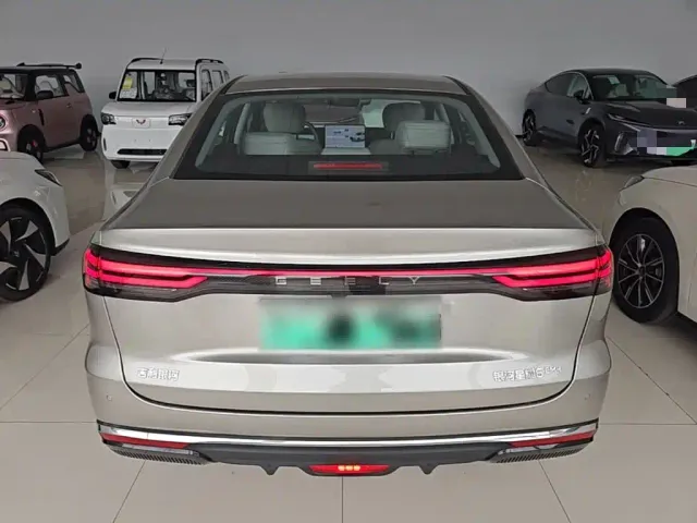 Geely Galaxy Stellar 6 — Фото автомобиля 5
