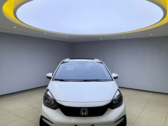 Honda Fit — Фото автомобиля 2
