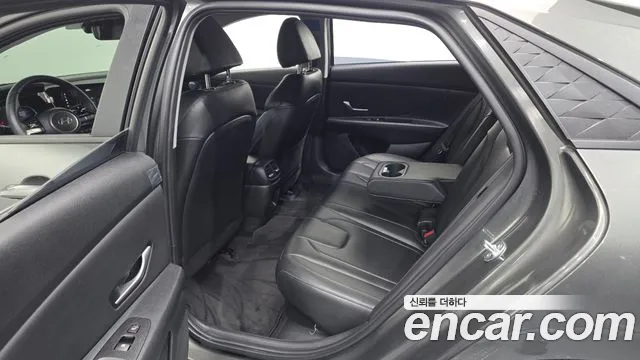 Hyundai Avante CN7 — Фото автомобиля 18