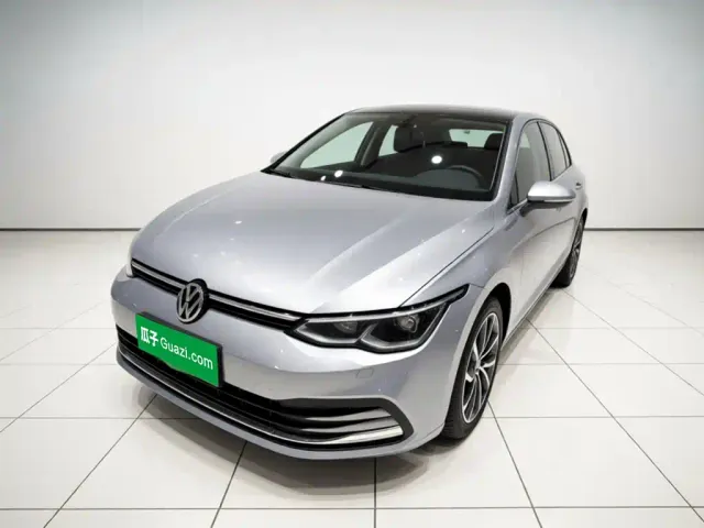 Фотография автомобиля — Volkswagen Golf