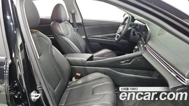 Hyundai AVANTE Avante (CN7) — Фото автомобиля 26