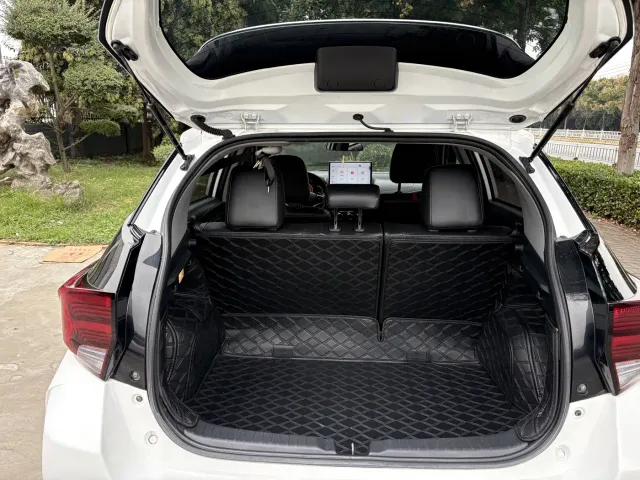 Toyota YARiS L Zhi Xuan — Фото автомобиля 14