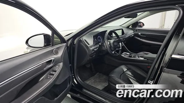 Hyundai Sonata — Фото автомобиля 15