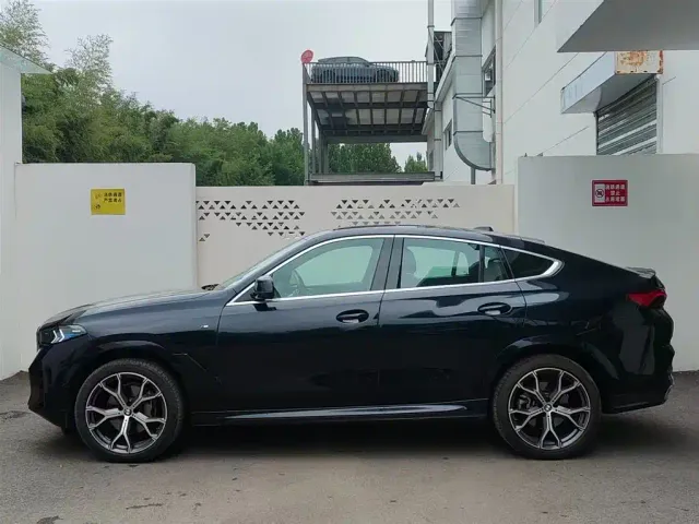 BMW X6 — Фото автомобиля 3
