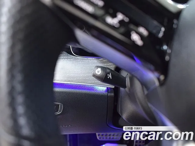 Mercedes-Benz E-Class — Фото автомобиля 12