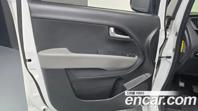 Kia RAY Новый Kia Ray Prestige — Фото автомобиля 24